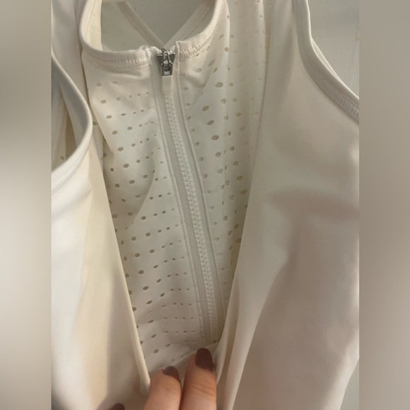 Athleta A Game Support Top - Picture 2 of 9